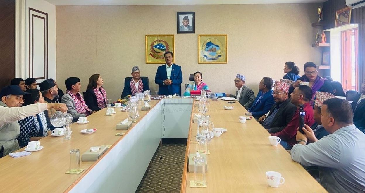 चन्द्रागिरि नगरपालिकाद्वारा नवनिर्वाचित सांसदहरूलाई सम्मान