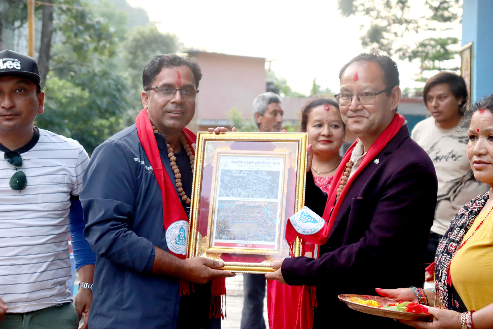 मातातीर्थ संरक्षण तथा विकास संस्थाद्वारा OURNEWSCREW लाई सम्मान