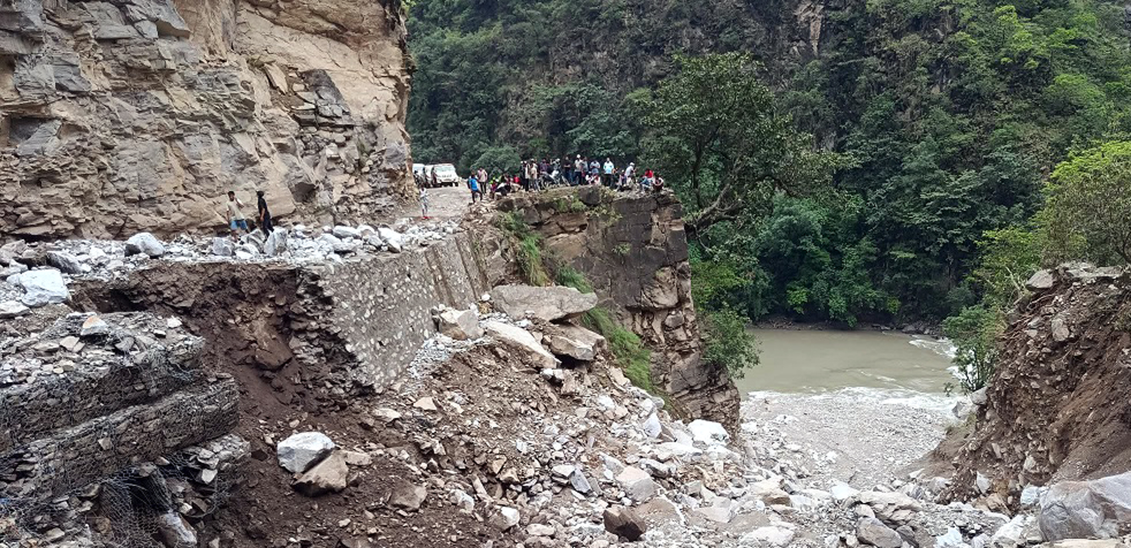 कर्णाली करिडोर भासियो, सवारीसाधन सञ्चालन पूर्णरुपमा बन्द