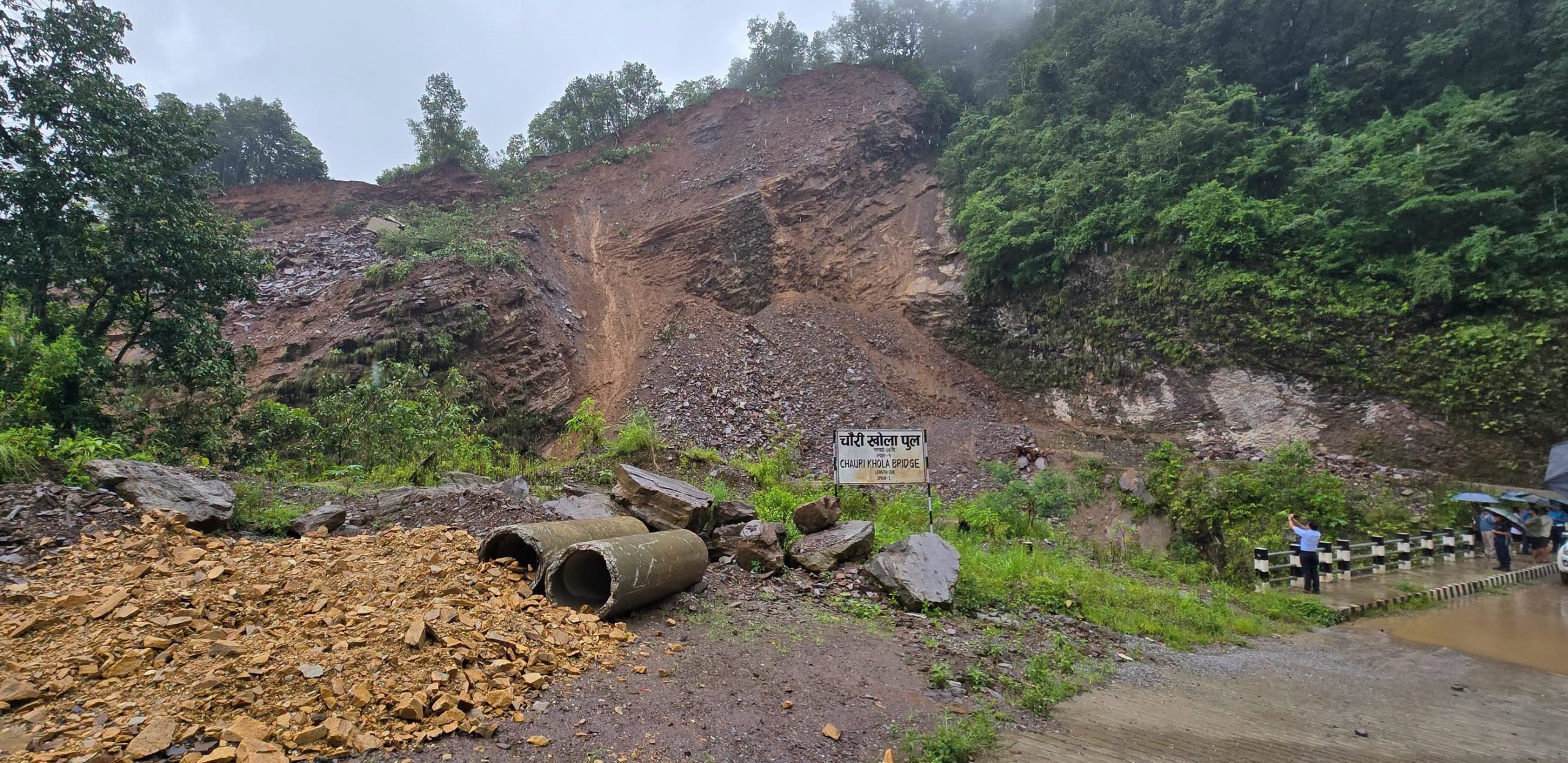 पहिरोले कालीगण्डकी करिडोर अवरुद्ध, मुक्तिनाथ जाने पर्यटक प्रभावित