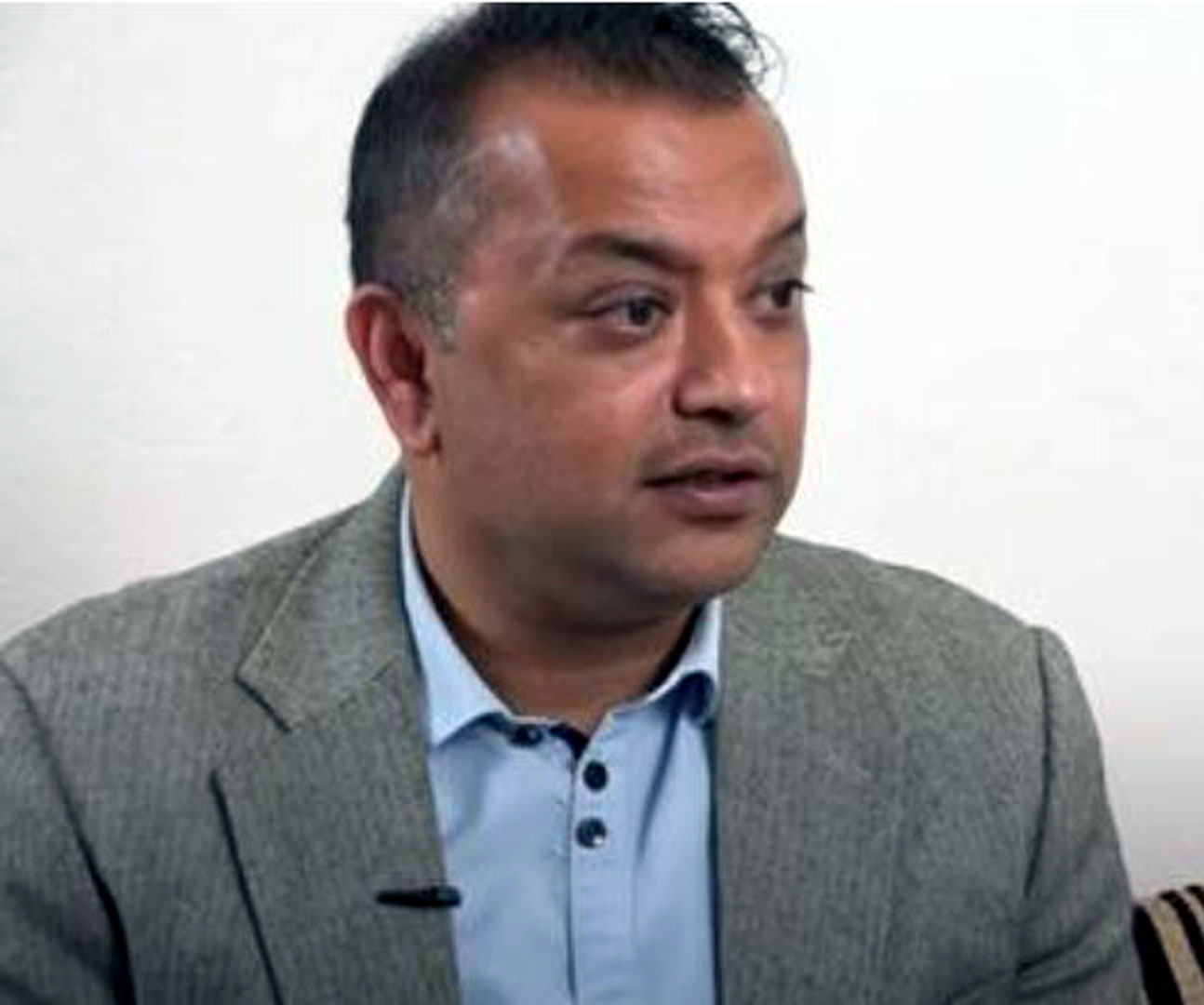 प्रधानमन्त्री सामाजिक सञ्जालमा सीमित हुँदा नागरिकको अपेक्षा अनुरुप काम गर्न सकेन : थापा