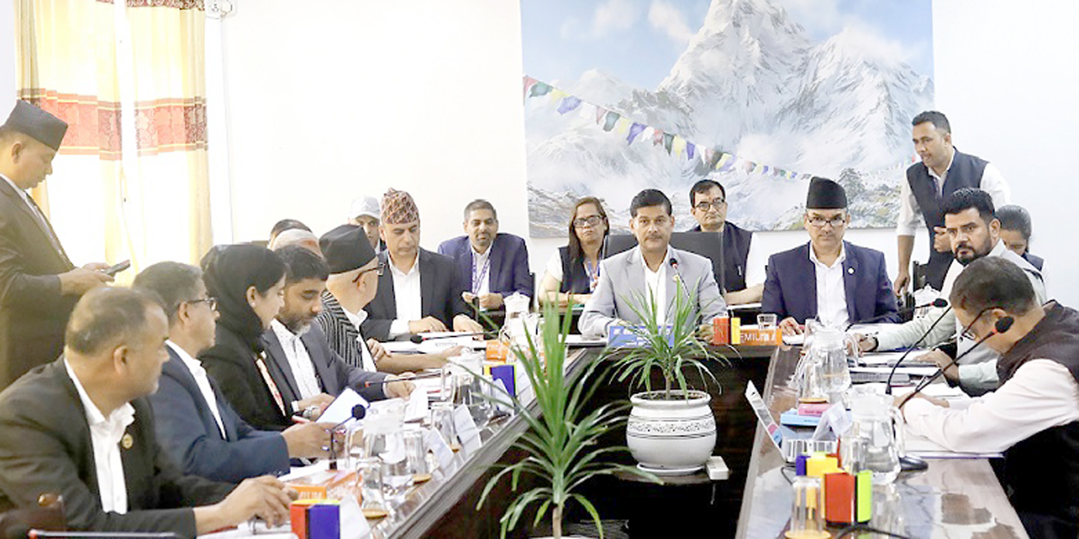 निर्वाचन आयोगले पायो पूर्णता, प्रमुख निर्वाचन आयुक्तमा मानबहादुर कार्कीको नाम सर्वसम्मत अनुमोदन