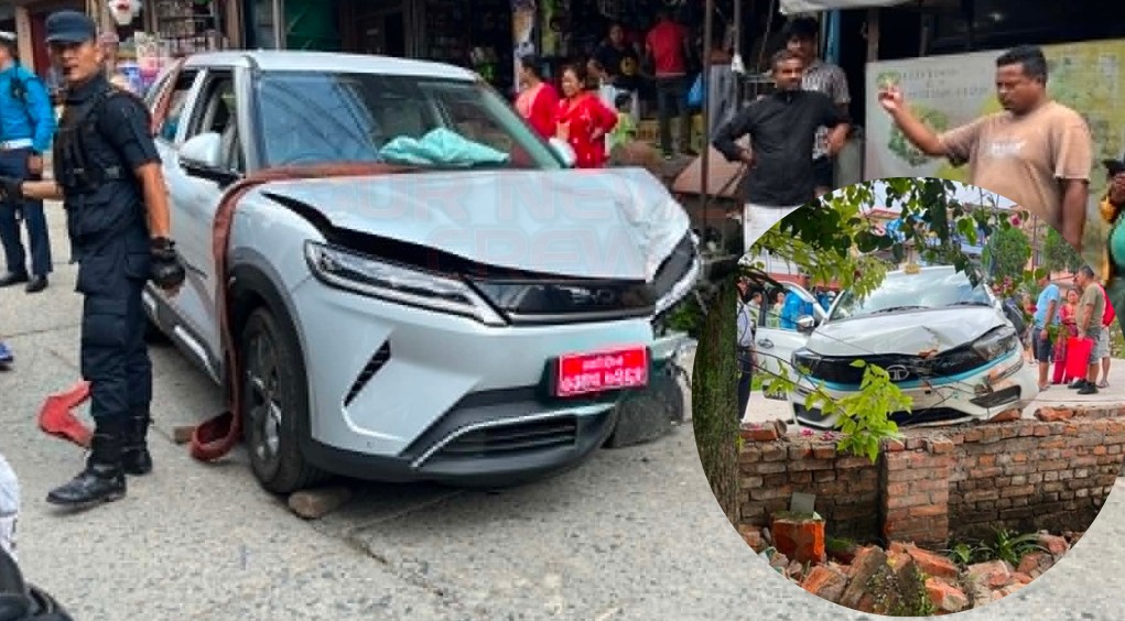 थानकोटमा BYD र ट्याक्सी ठोक्किँदा दुवै सवारीमा क्षति, मानवीय क्षति भएन