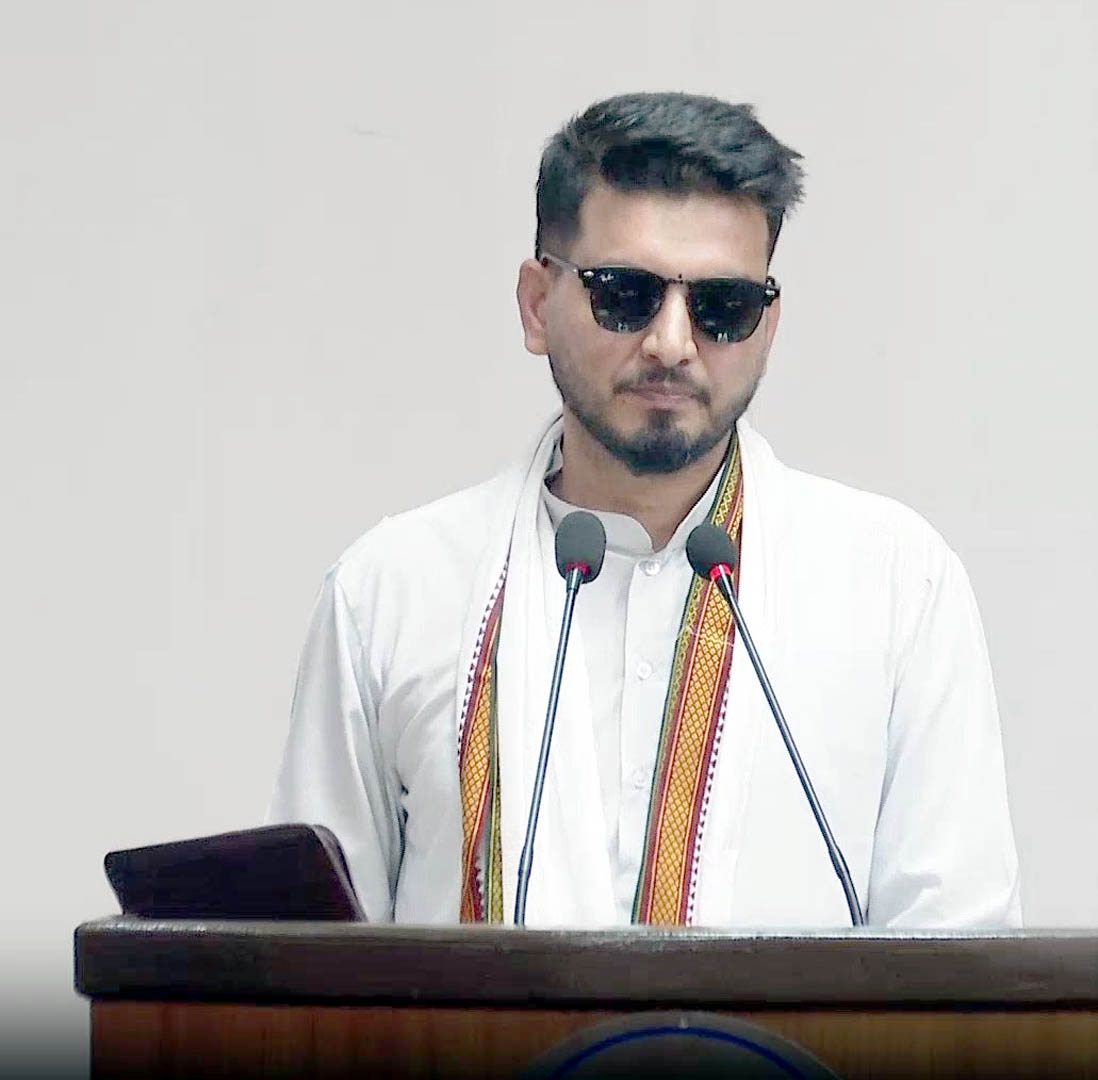 ढिलासुस्ती गर्ने ठेकेदारलाई कारबाहीको दायरामा ल्याएरै छाड्ने पूर्वाधारमन्त्री लम्सालको दाबी