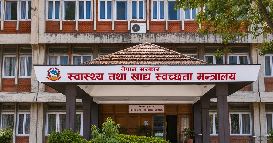 अस्पतालमा सेवा नरोक्न मन्त्रालयको अपिल, दोषीमाथि कारबाही प्रक्रिया जारी