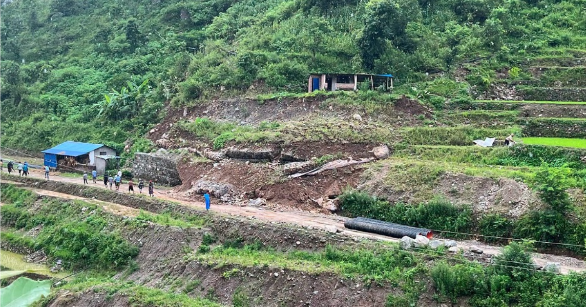 धादिङमा पहिरोको कहर : चार परिवार विस्थापित, २ हजार ५ सय घरधुरी खानेपानीबाट वञ्चित