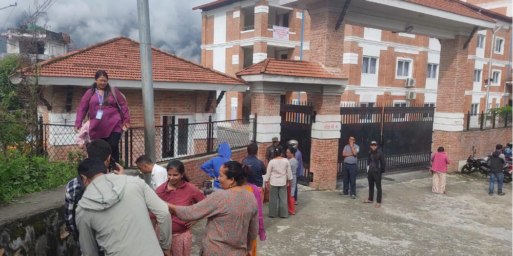 तारकेश्वरमा नेपाली र एचपी ग्यास वितरण, साँझ ५ बजेसम्म जारी रहने