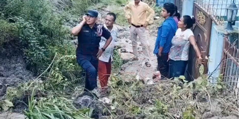 तारकेश्वरमा सुख्खा पहिरो खस्दा एक घरमा क्षति