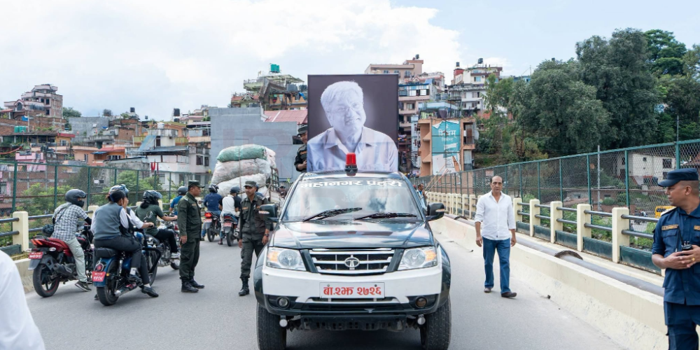 जनकवि दुर्गालाल श्रेष्ठको अन्तिम बिदाइ, श्रद्धाञ्जली दिन मन्त्रीदेखि विभिन्न दलका नेता