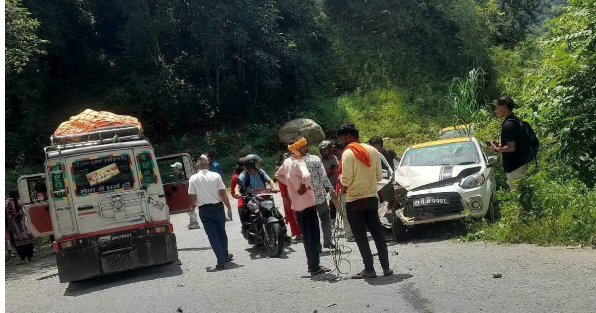 बागलुङमा जिप र ट्याक्सी ठोक्किदा चार जना घाइते