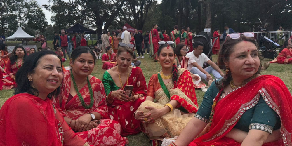 नेपालदेखि अस्ट्रेलियासम्म तीजको रौनक, प्रवासमा पनि झल्कियो मौलिक संस्कृति